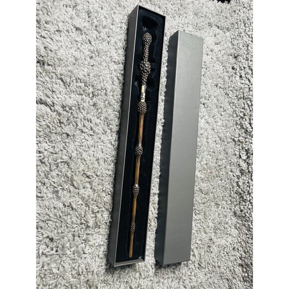 Universal Studios Wizarding World of Harry Potter Professor Dumbledore Wand - Picture 8 of 10